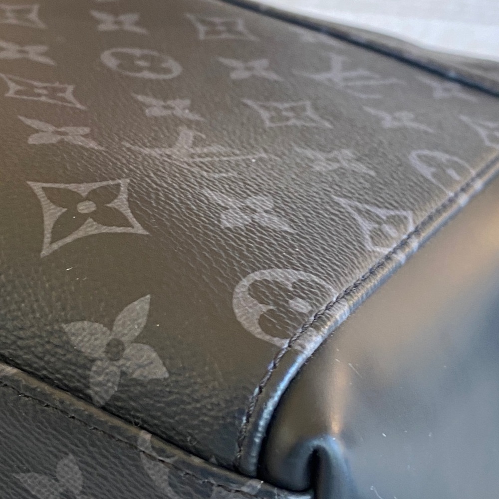 Louis Vuitton Messenger Pm Eclipse - image 6